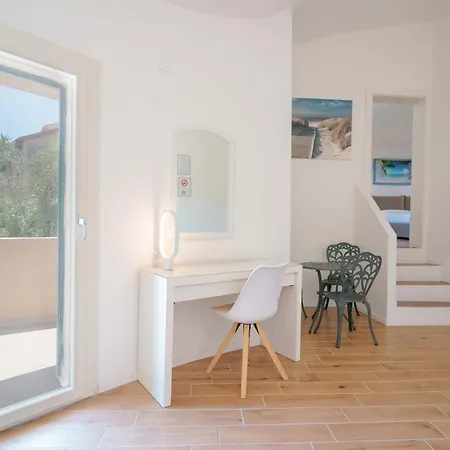 Zola Bed & Breakfast 4*