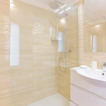 Zola Bed & Breakfast 4*