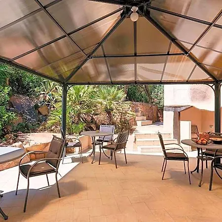 Zola Bed & Breakfast 4*