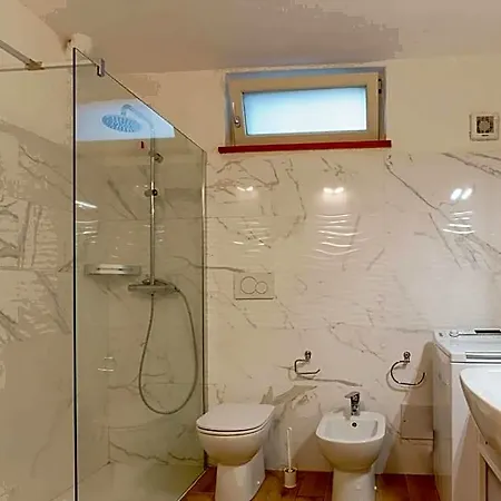 Zola Bed & Breakfast 4*