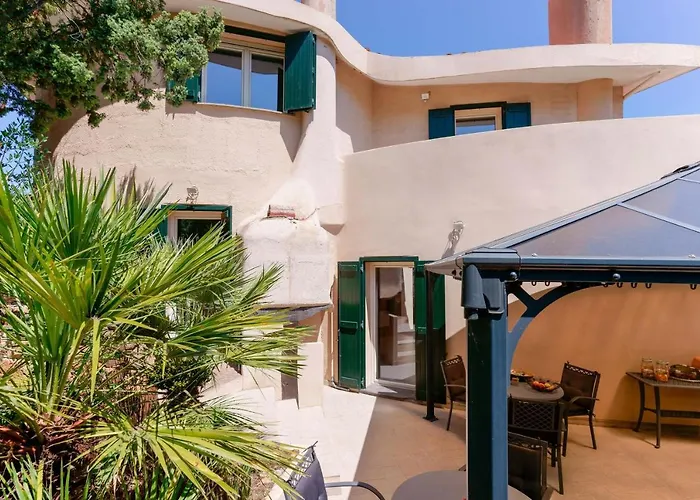 Zola Panzió Capoterra